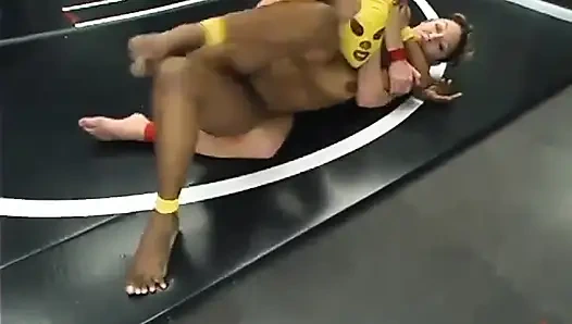 Es (8-0) vs. kitty kuning (0-1)