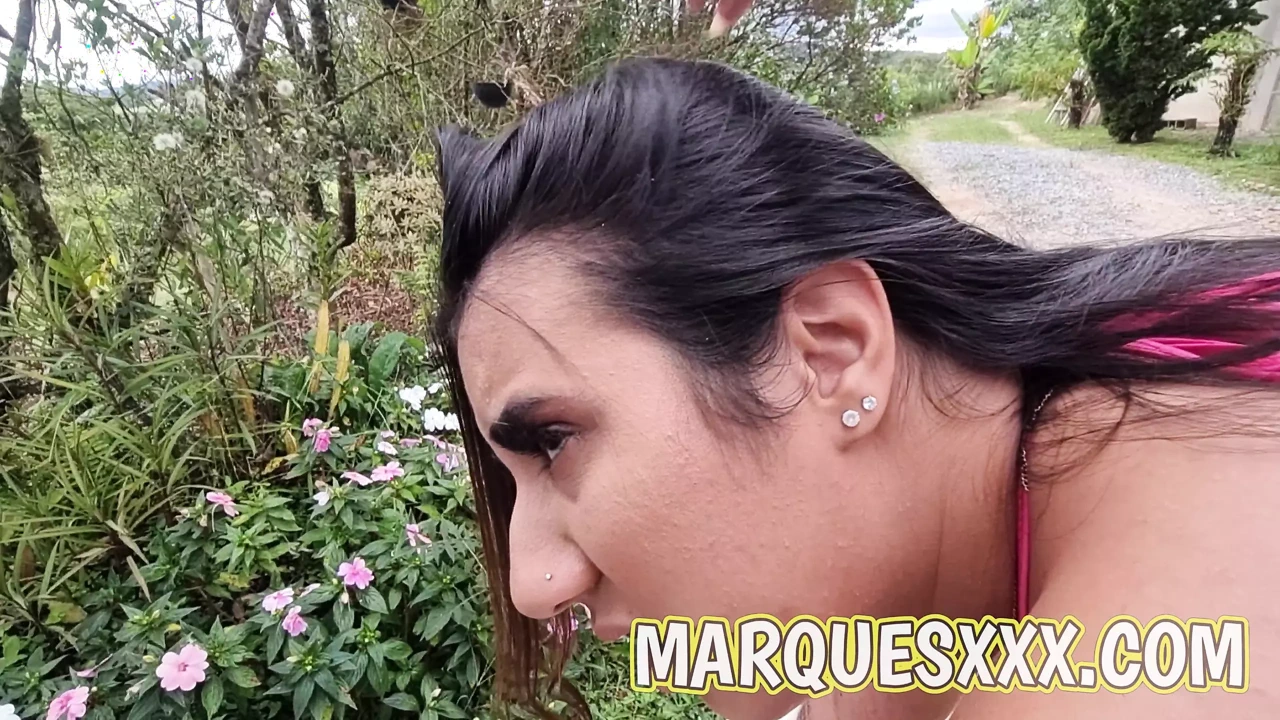 操我妻子的年轻女孩的屁股。我操了很多次，我来让他们吞下