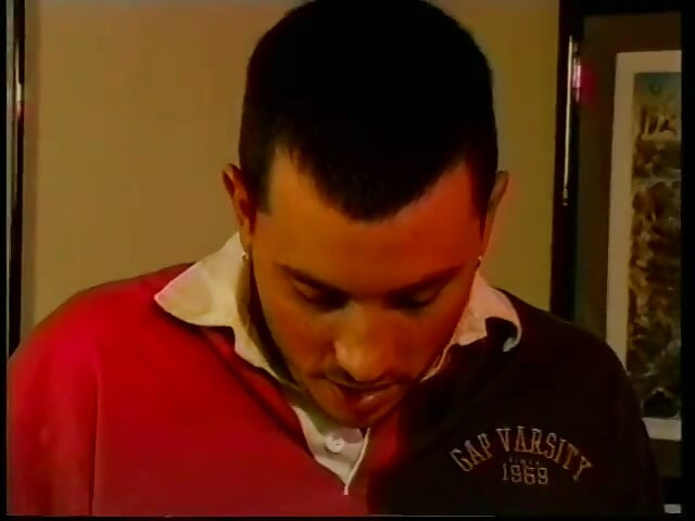 Próbuję dildo po raz pierwszy