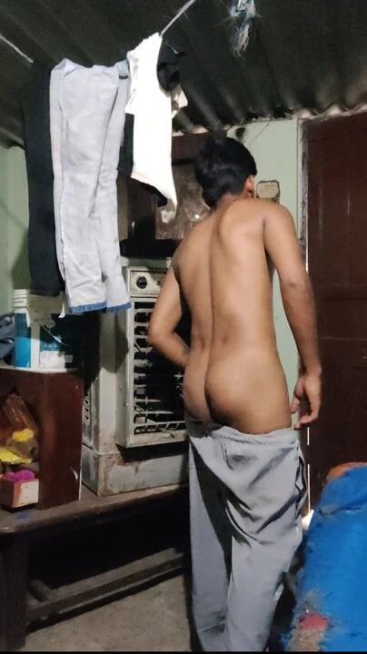 Sekse aç deshi launda için bir kıza ihtiyacım var