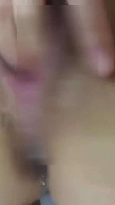 Мастурбація перед камерою