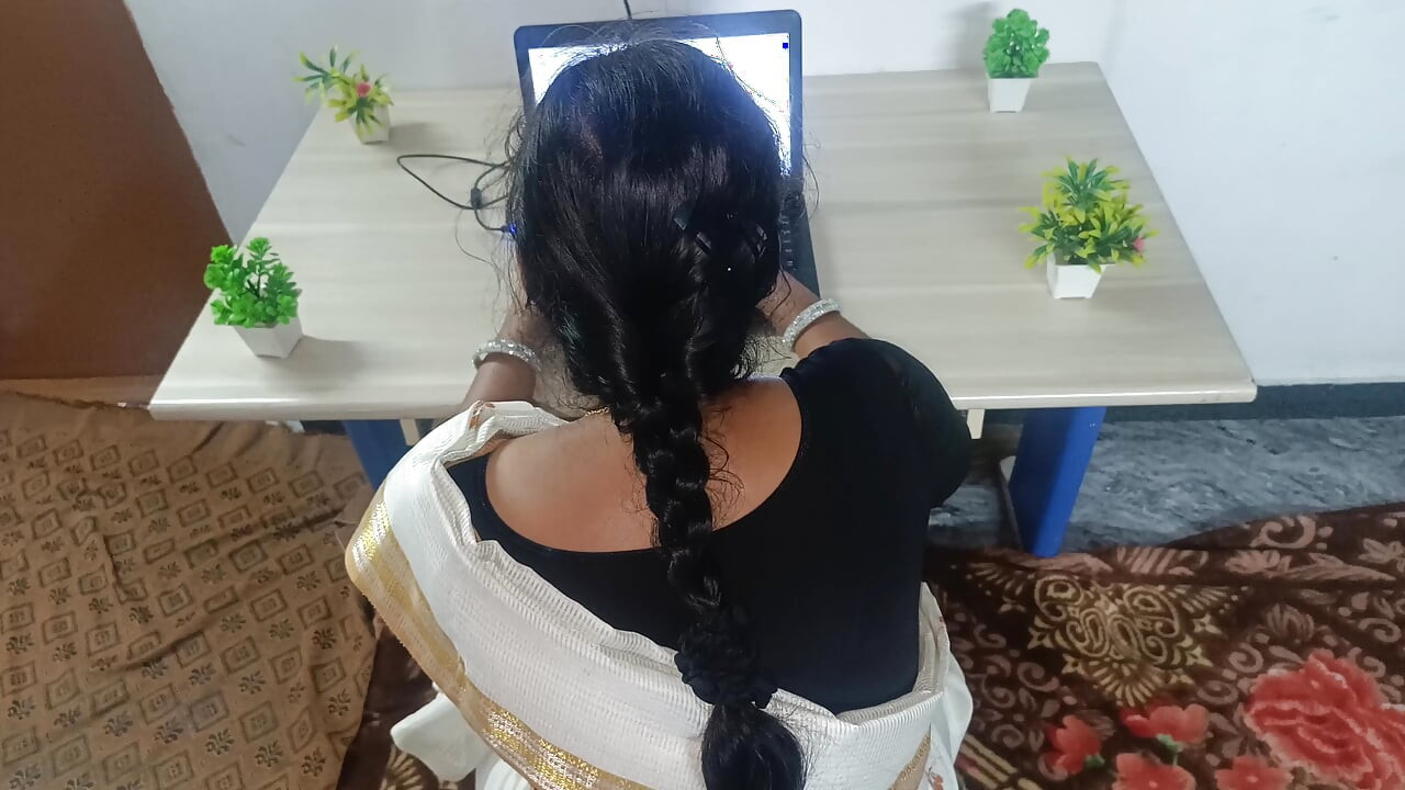 Married women office romance with malayala saree