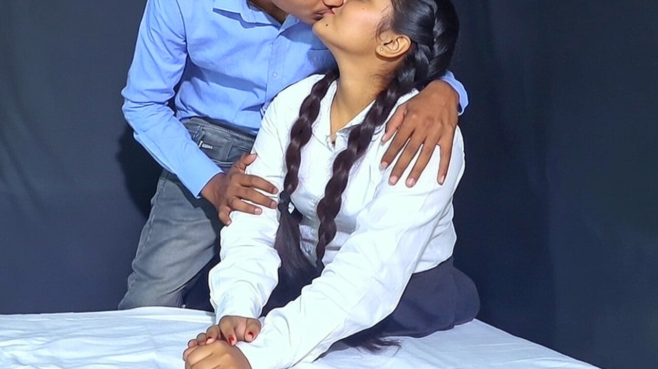 Desi cock sucking by school girl and fucking in school uniform