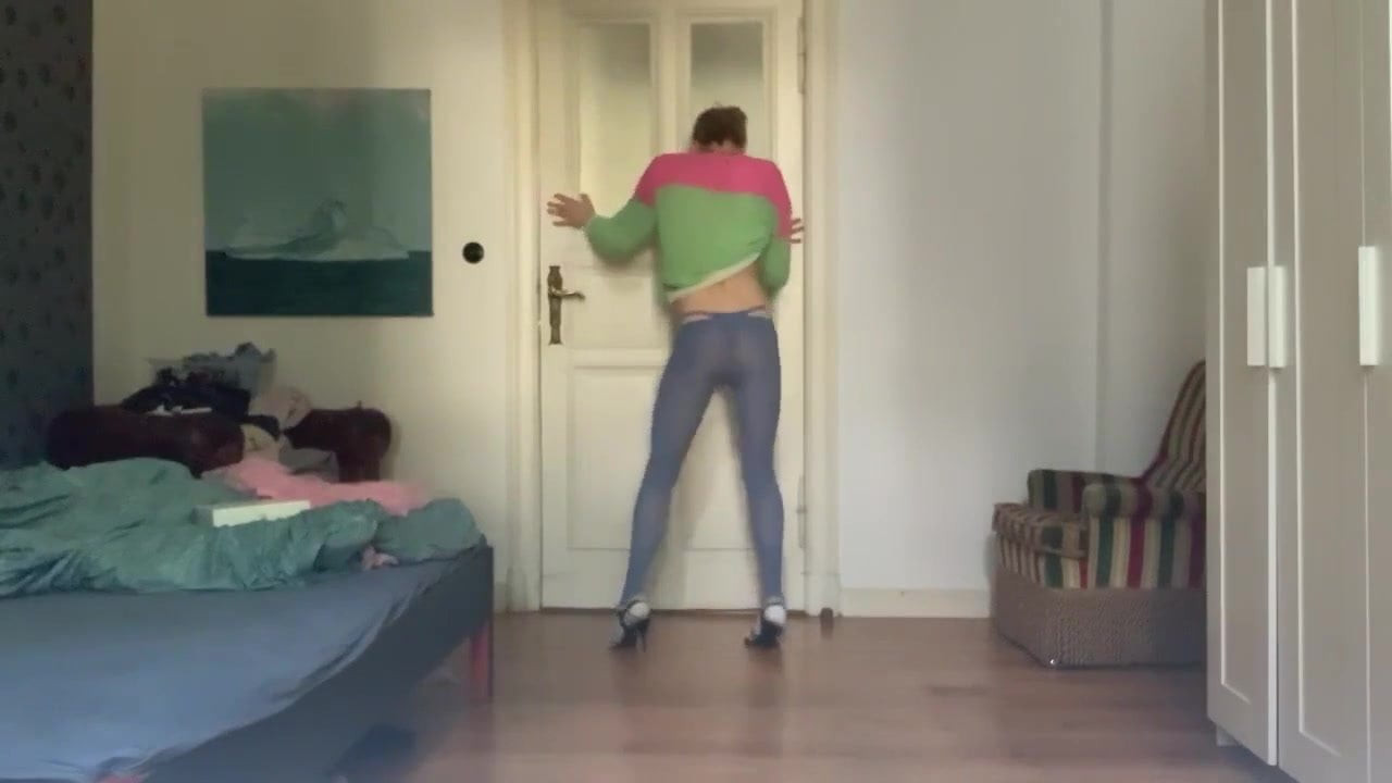 PUSSY IS ALWAYS HUNGRY FOR RAW COCK