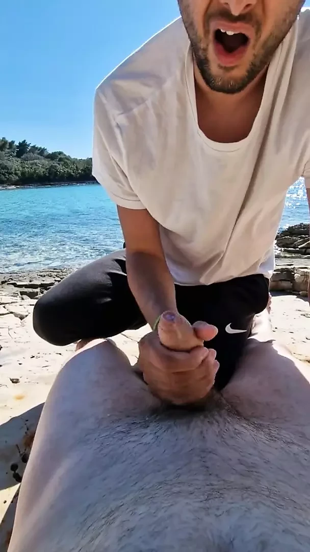 Call Gives Justin a Blowjob, He Pumps Him Until He Cums