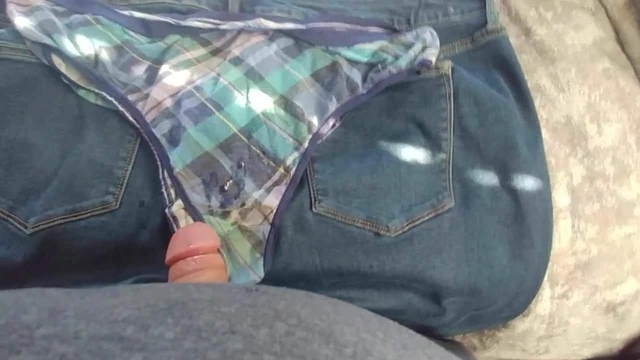jerk n cum wife panties