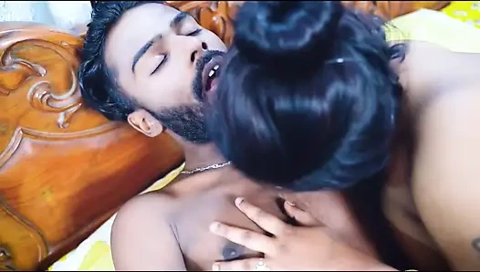 Sauteli maa ka pair dabate dabate chod diya