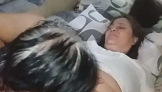 Erster tag des februars. ich ficke meine frau, sie ist L8nging für meinen langen und dicken schwanz in der feuchte muschi