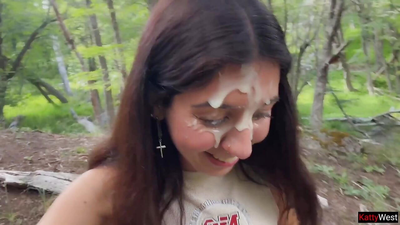 A Fellow Traveler Offers to Suck and Fuck on a Hike to Make It More Fun - Public Risky Sex Cumwalk