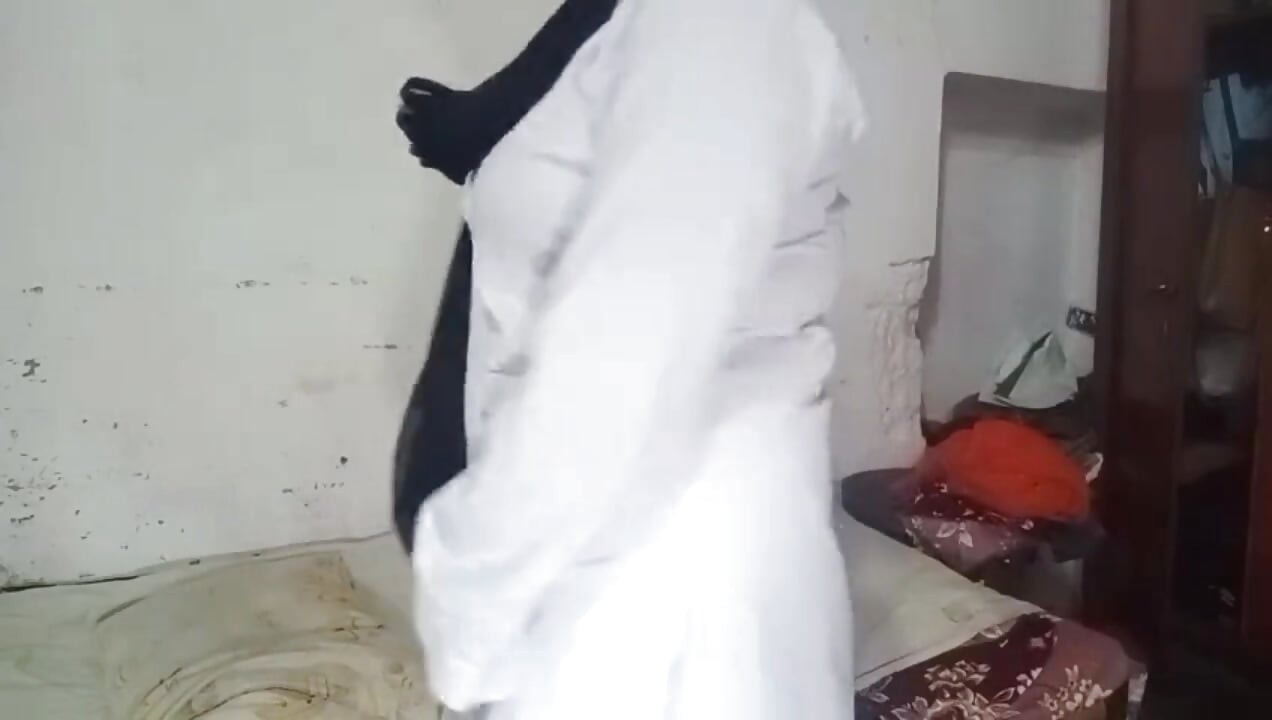 Pokojówka nieoczekiwane chwile gorące bhabi