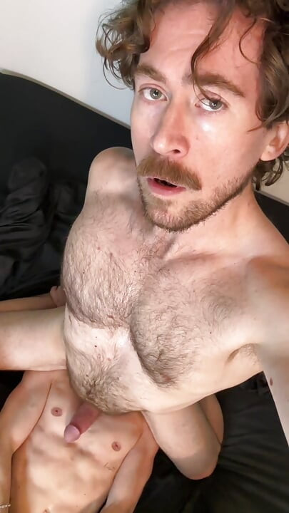 Hairy Jock Fucks Italian Twunk Bareback