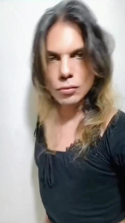 I feel too beautiful