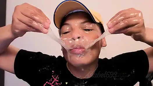 Tinju sialan mulut saya