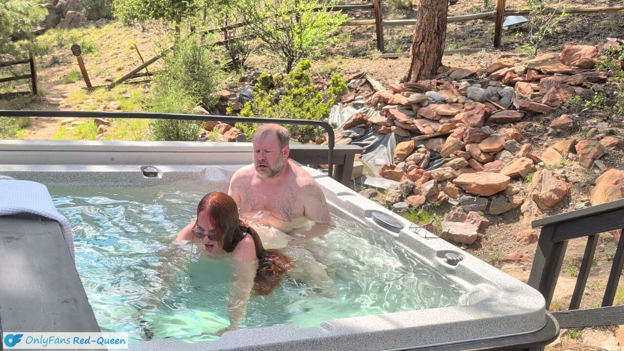 Multiple Underwater Creampies Oral & Pussy - Outdoor Hot Tub Sex with Curvy Redhead Wife Amateur