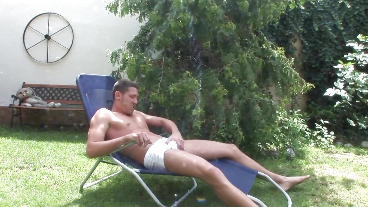 Masturbare la ușa din spate - partea 3