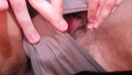 Mit einem leckenden vibrator kommen