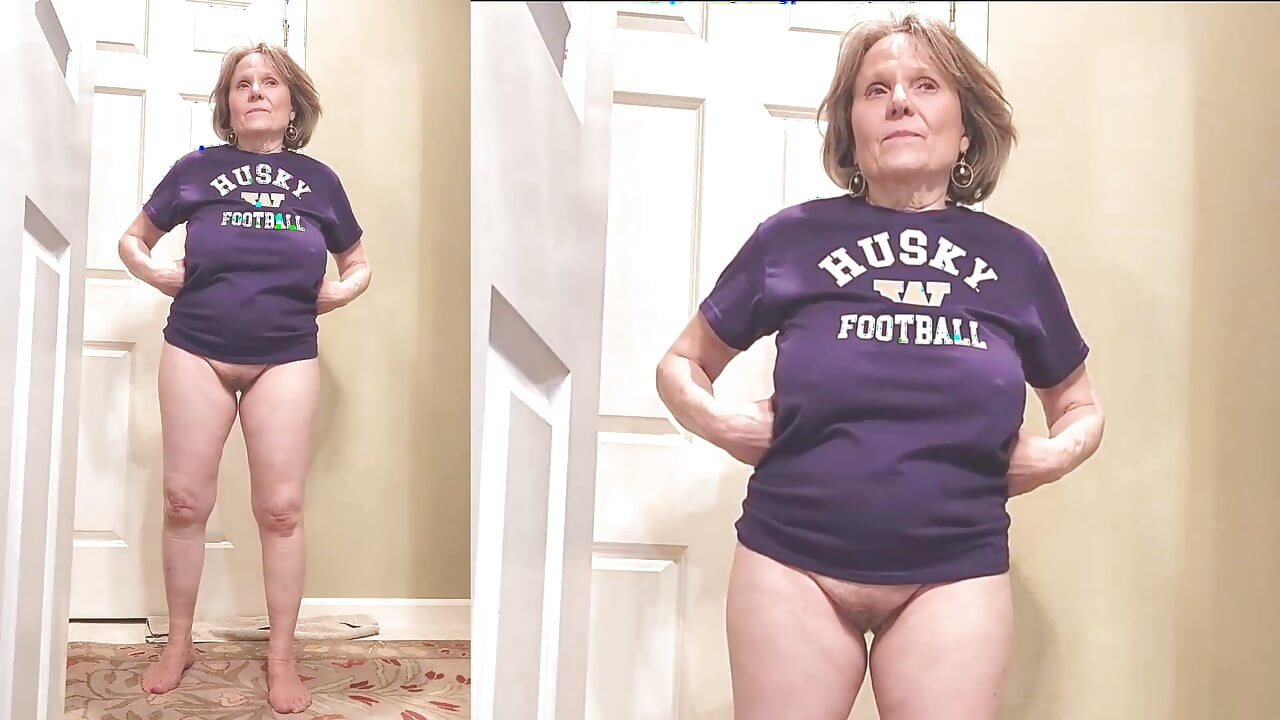Sporty GILF