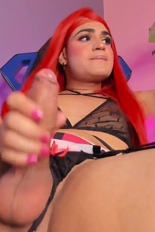 Bella Masturbates with Both Hands