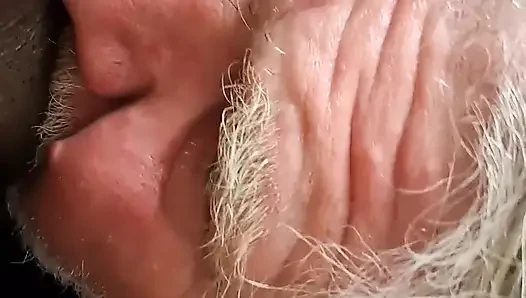 10 menit wajahku dicrot sperma dalam 8 menit