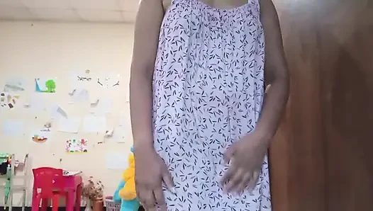 Gadis India masturbasi dengan dildo ngentot solo Asia