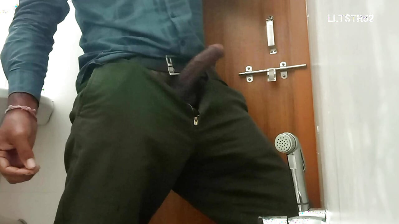 Today in the office toilet, I spit on my cock, masturbated and ejaculated. ( lltstr52 )