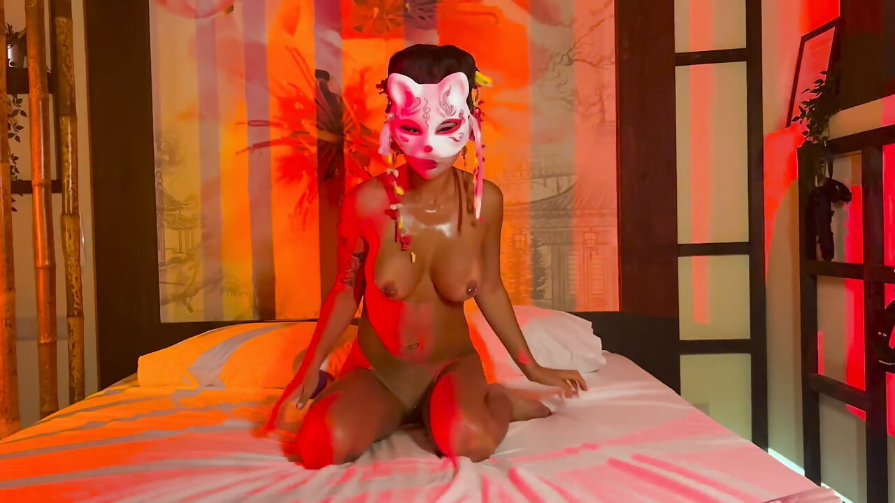 Geisha monika fox lagi asik muasin memeknya pakai mainan seks sampai muncrat