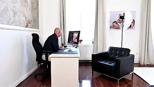 New Agent Fucks Porn Actress at the Casting