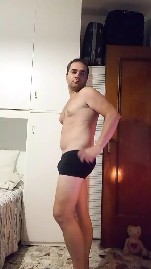 Nude me