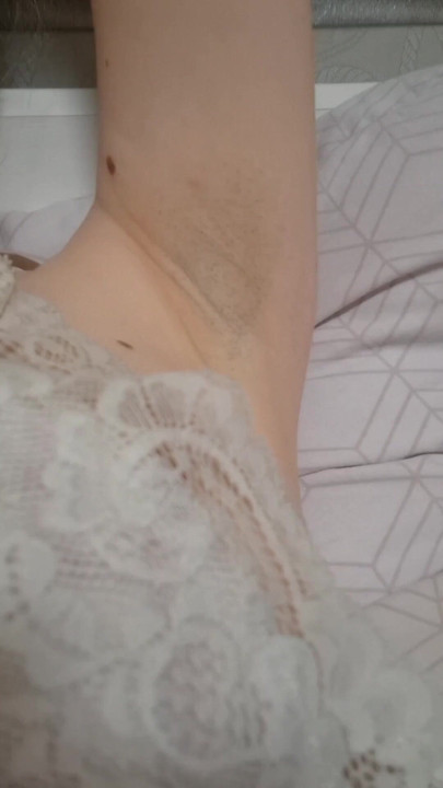 Thrilling moment from "Elza Kom Armpit Worship"