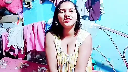 Моя горячая бхабхи застукала меня, когда я мастурбировал полностью в моей комнате