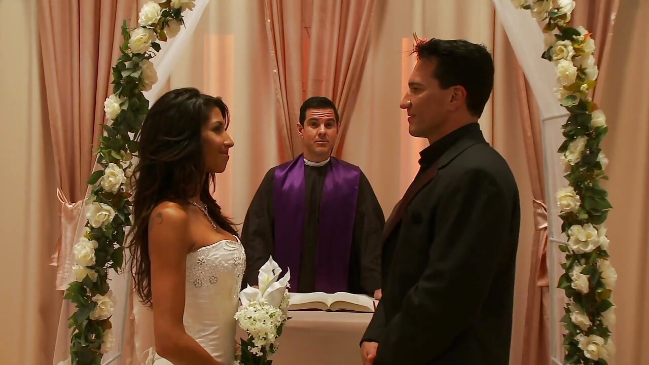 Super hot babe gets her pussy drilled after the wedding