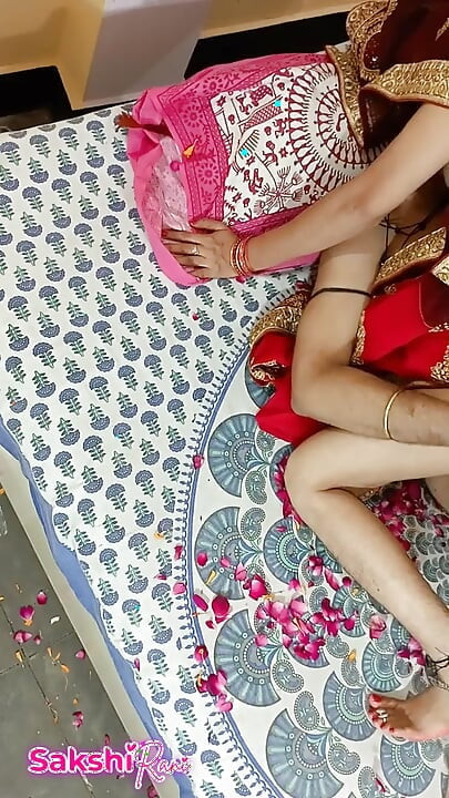 My Suhagraat Wale Din Mere Jeth Ji ne Kamre me Aake Meri Pyass chut ko pani pilaya Dulhan chod daali, Full Hindi video Viral