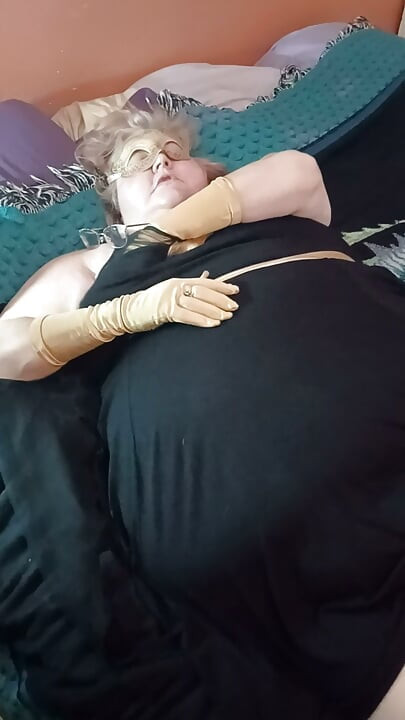 BBW Bat Girl Masturbates for You with Her Golden Gloves on!