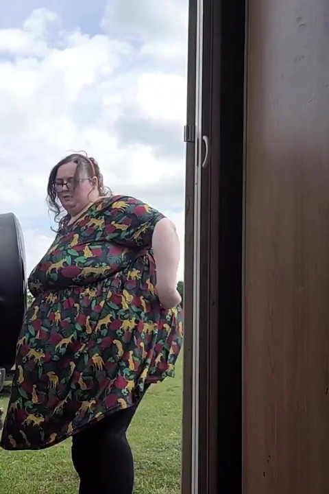Ssbbw vs pequenas portas de caravana