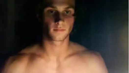 Yakışıklı sarışın adam gerizekalı önce cam