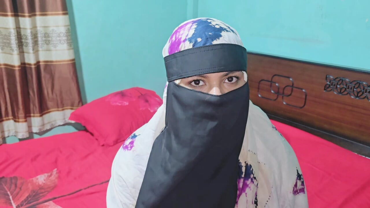 Aunty gave me her pink pussy to fuck, oops