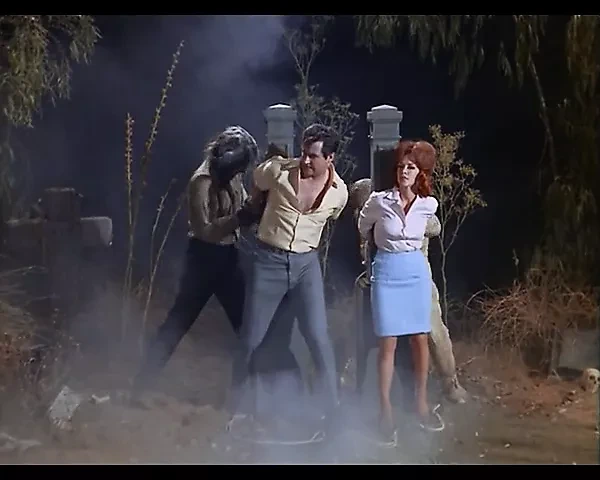 Orgy Of The Dead 1965 僵尸脱衣舞 恶魔女孩头骨