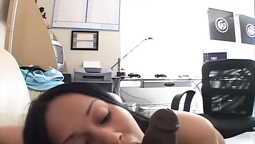 Yasmene ve Büyük Penisi