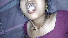India en videos de sexo, semen en la boca