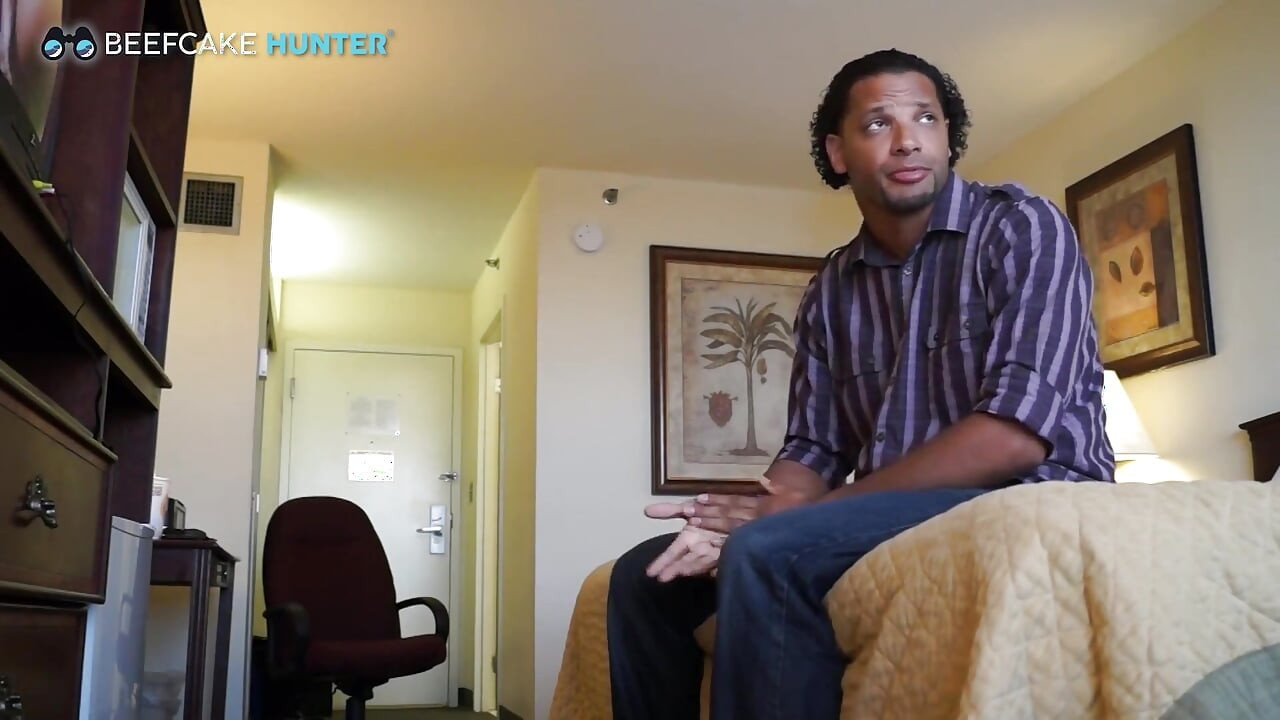 Sucking Sexy Mixed Straight Dude