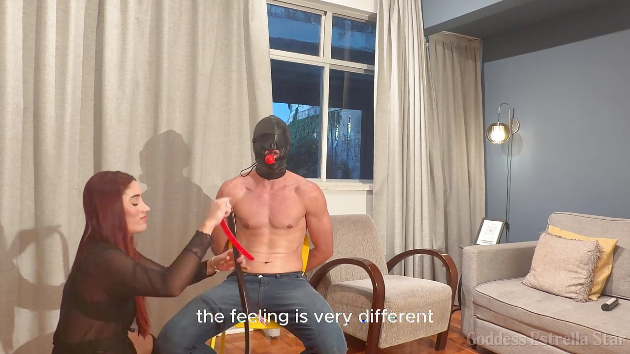 Był bity, bo miał małego kutasa, mimo że wykonywał wszystkie moje polecenia