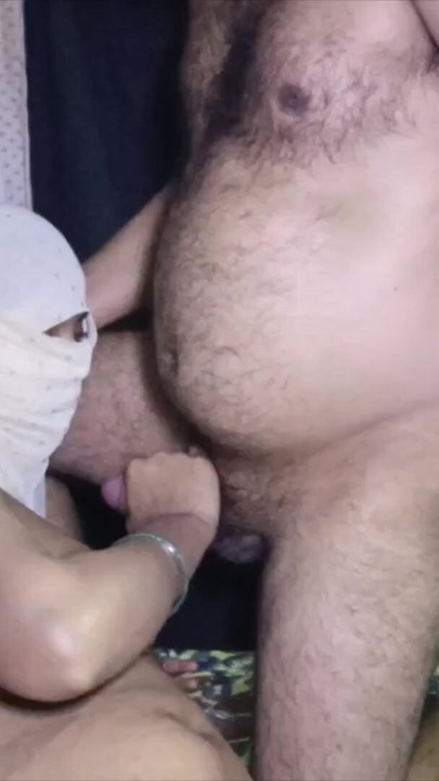 Bhabhi ki chut Mari bhabhi ko dabakar choda | Clip 1