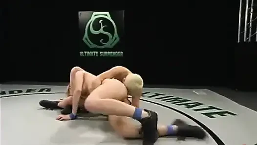 Mimpi buruk (3-0) si brawler (0-2)