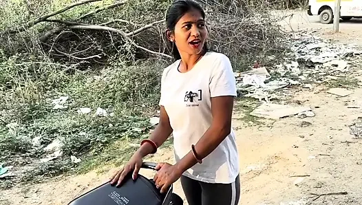 +18 WAJAH IMUT DIENTOT DALAM BANGET. Pertama kali aku mergokin tangan merahnya dan mengambil keuntungan .18+ saudara tiri india pertama kali habis-habisan