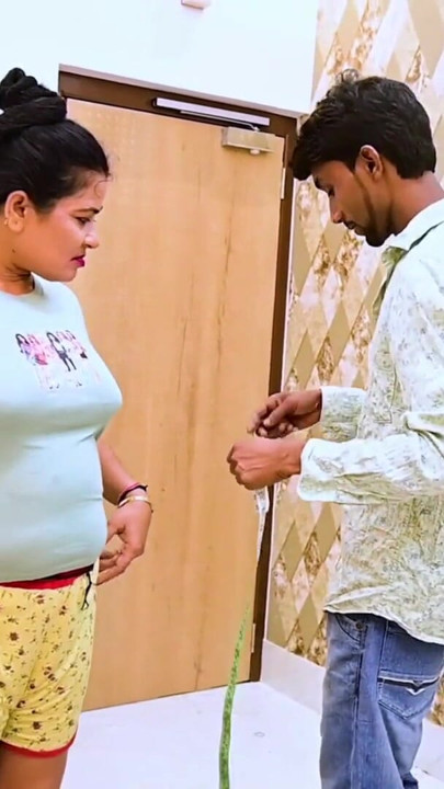 Gadis hot india dientot habis-habisan sama penjahit | Klip 1