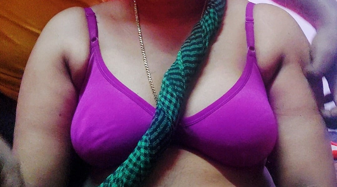 A Desi housewife mohini Bhabhi hardcore sex