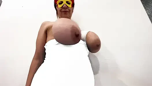 Cosplay super heroine dengan toket besar yang diikat