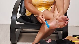I feed my slave with my foot dust