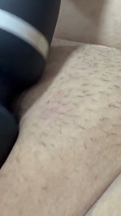 plays with her vibrator in her pussy very delicious | Clip 2