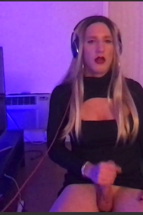 Super Sexy Sissy Solo Jerking on Cam